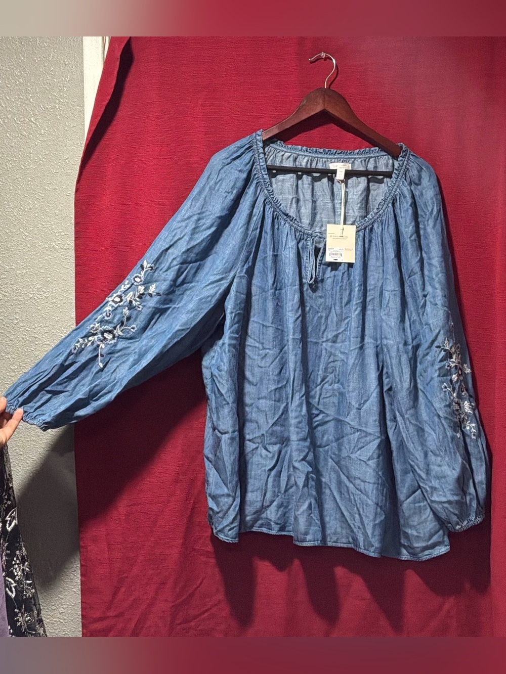 LC Lauren Conrad Blue Embroidered Peasant Tunic